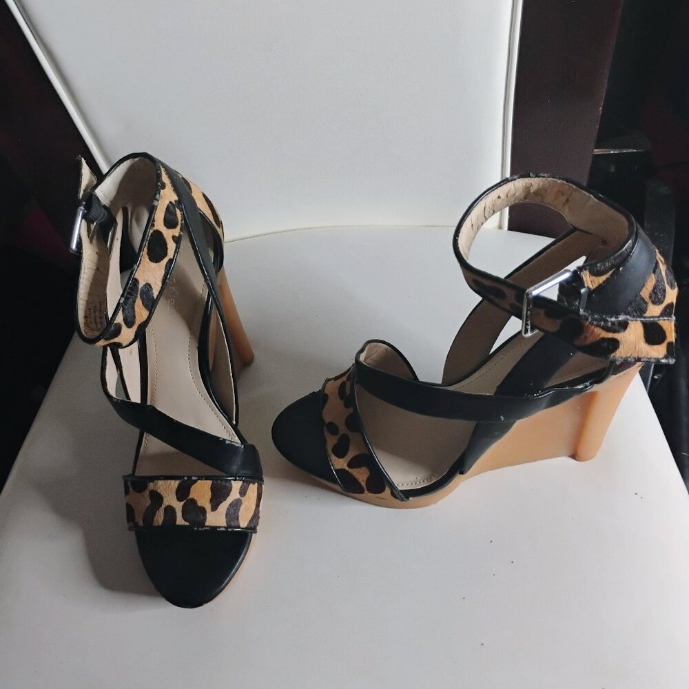 Calvin Klein Leopard Clogged Sandals, Size 8 1/2, Brand New